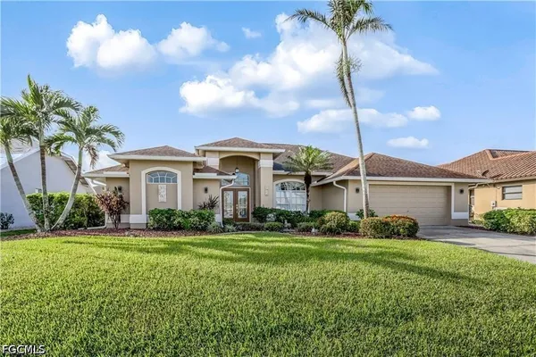 $2,900 | 1922 Cape Coral Parkway West, Cape Coral, FL 33914