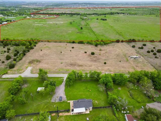 a view of outdoor space with city view