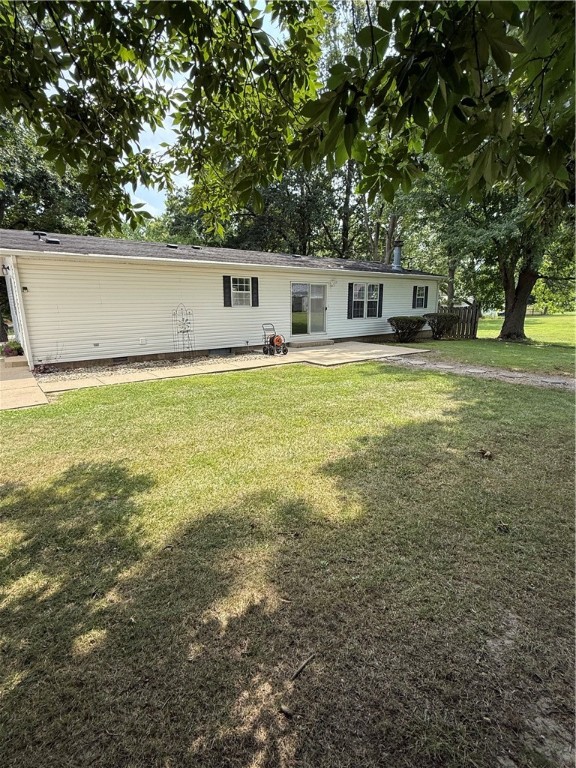 145 West Steidl Road Paris, IL 61944 - Photo 2 of 32