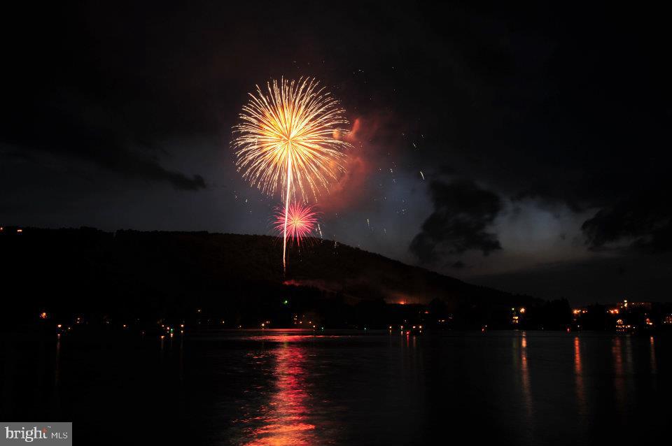 79 Marsh Hill Road, Unit 5 McHenry, MD 21541 - Photo 47 of 48 4th of July at Deep Creek Lake