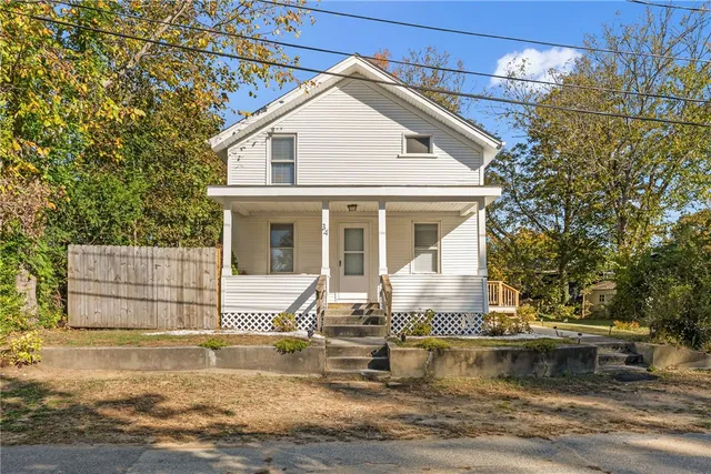 $3,150 | 34 Read Avenue, Barrington, RI 02806