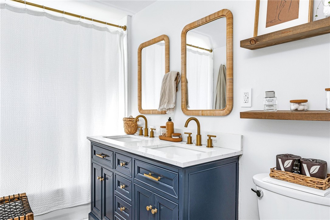 34 Read Avenue Barrington, RI 02806 - Photo 11 of 25