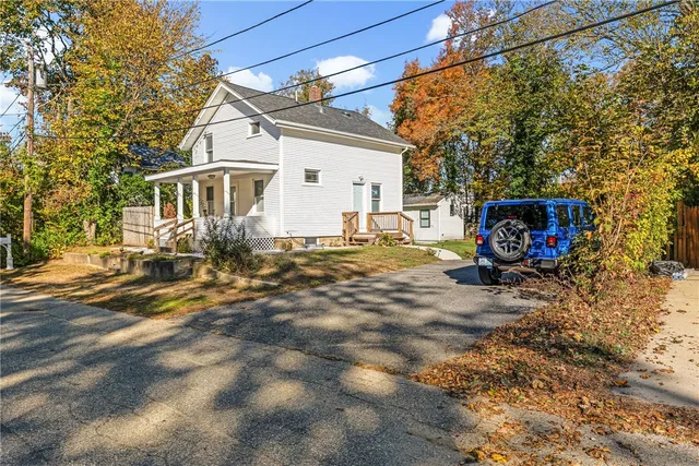$3,150 | 34 Read Avenue, Barrington, RI 02806