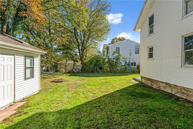 $3,150 | 34 Read Avenue, Barrington, RI 02806