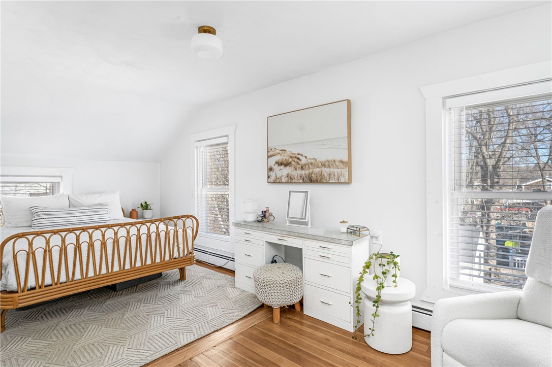 34 Read Avenue Barrington, RI 02806 - Photo 9 of 25