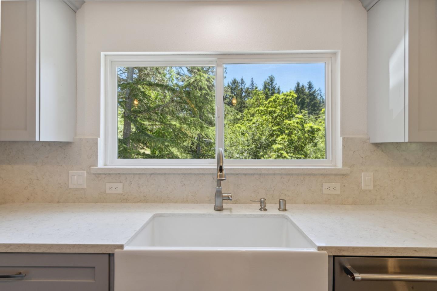 24895 Skyland Road Los Gatos, CA 95033 - Photo 14 of 113