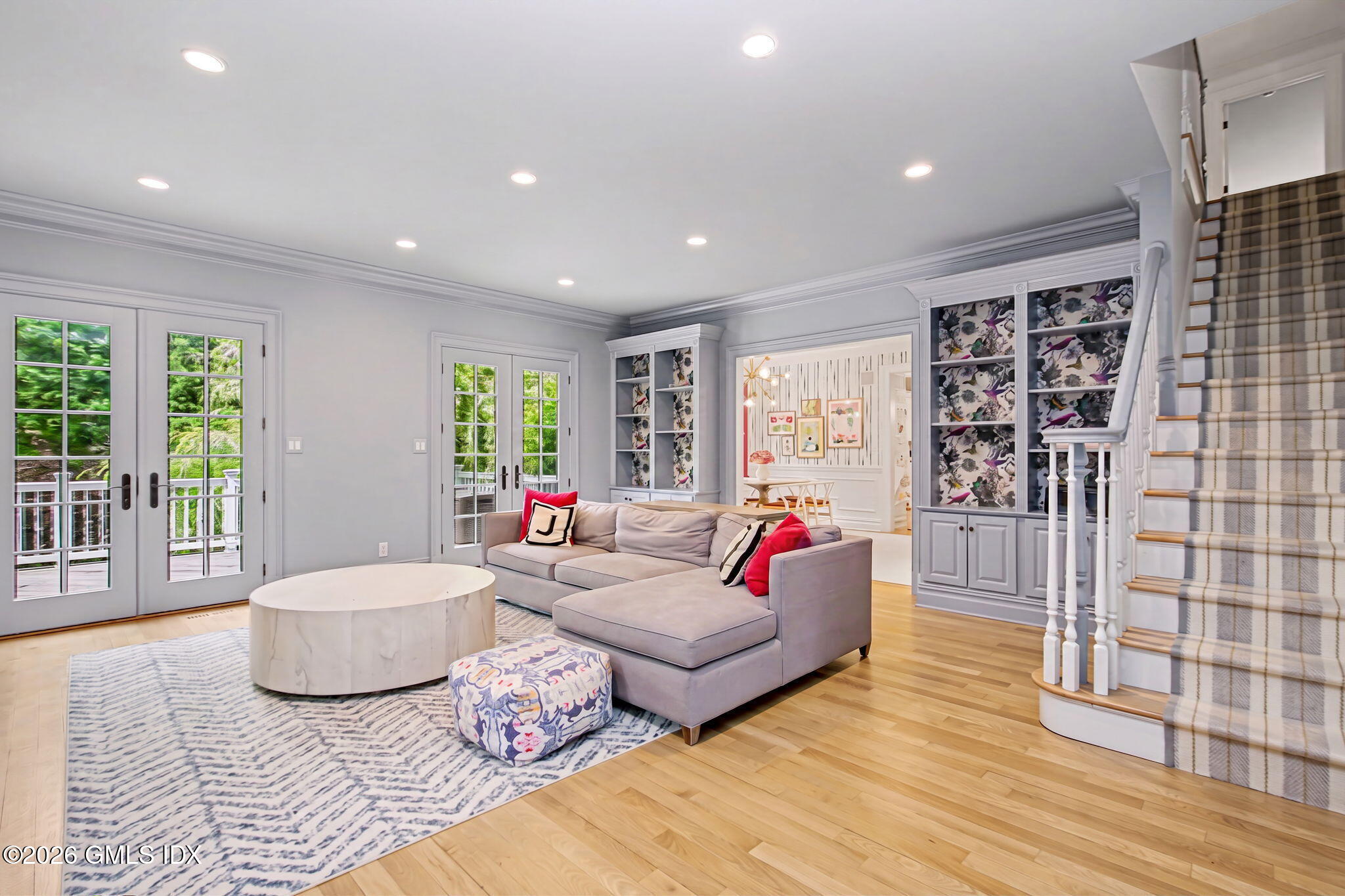 42 Breezemont Avenue Riverside, CT 06878 - Photo 13 of 25 Bright and Airy Family Room