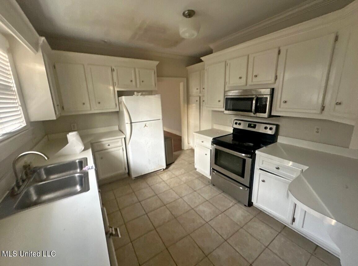 627 Mohawk Avenue Jackson, MS 39216 - Photo 2 of 12 20