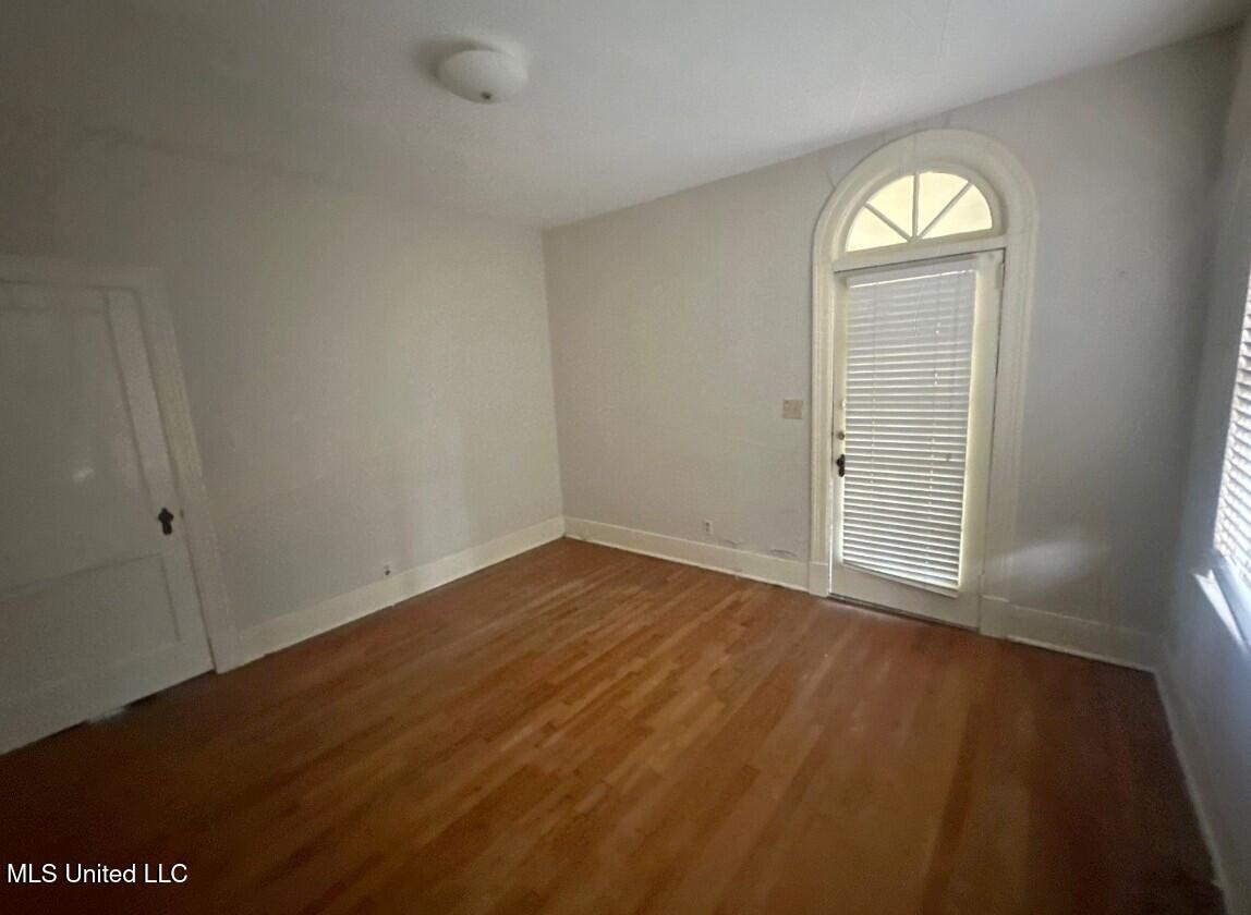 627 Mohawk Avenue Jackson, MS 39216 - Photo 8 of 12 21