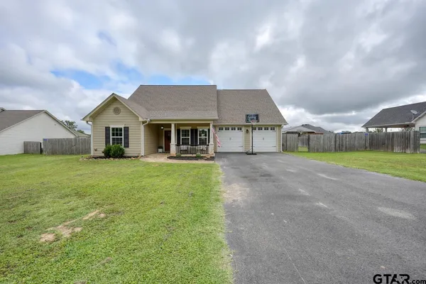 $349,900 | 19984 County Road 452, Mineola, TX 75773