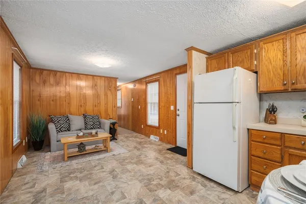 $2,000 | 111 Mishnock Road, West Greenwich, RI 02817