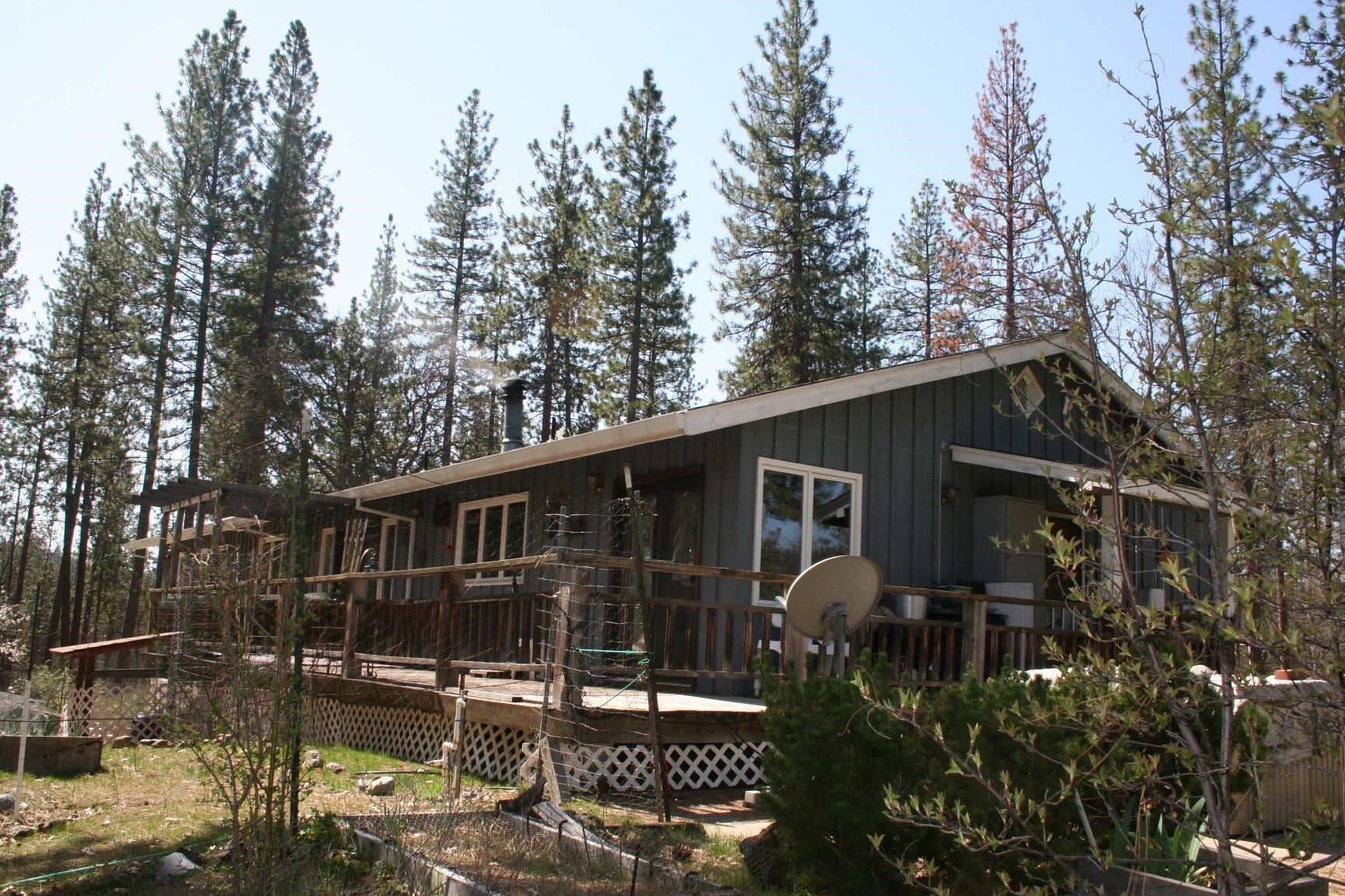 4719 Lighthill Road Fort Jones, CA 96032 - Photo 1 of 24 Gallery Image 1