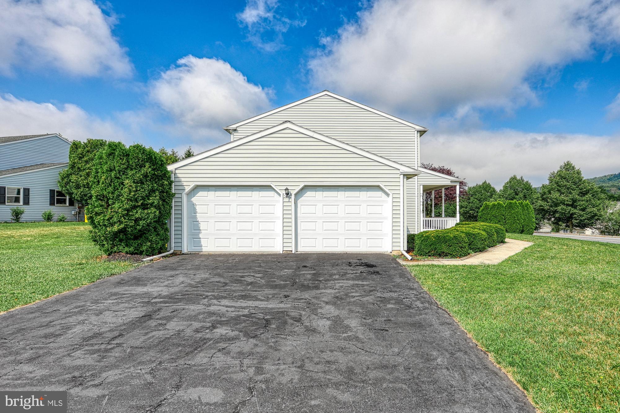 1961 Deer Path Road Harrisburg, PA 17110 - Photo 9 of 49 Gallery Image 9