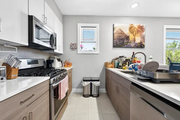 $2,900 | 1432 46th Street, Unit 3, North Bergen, NJ 07047
