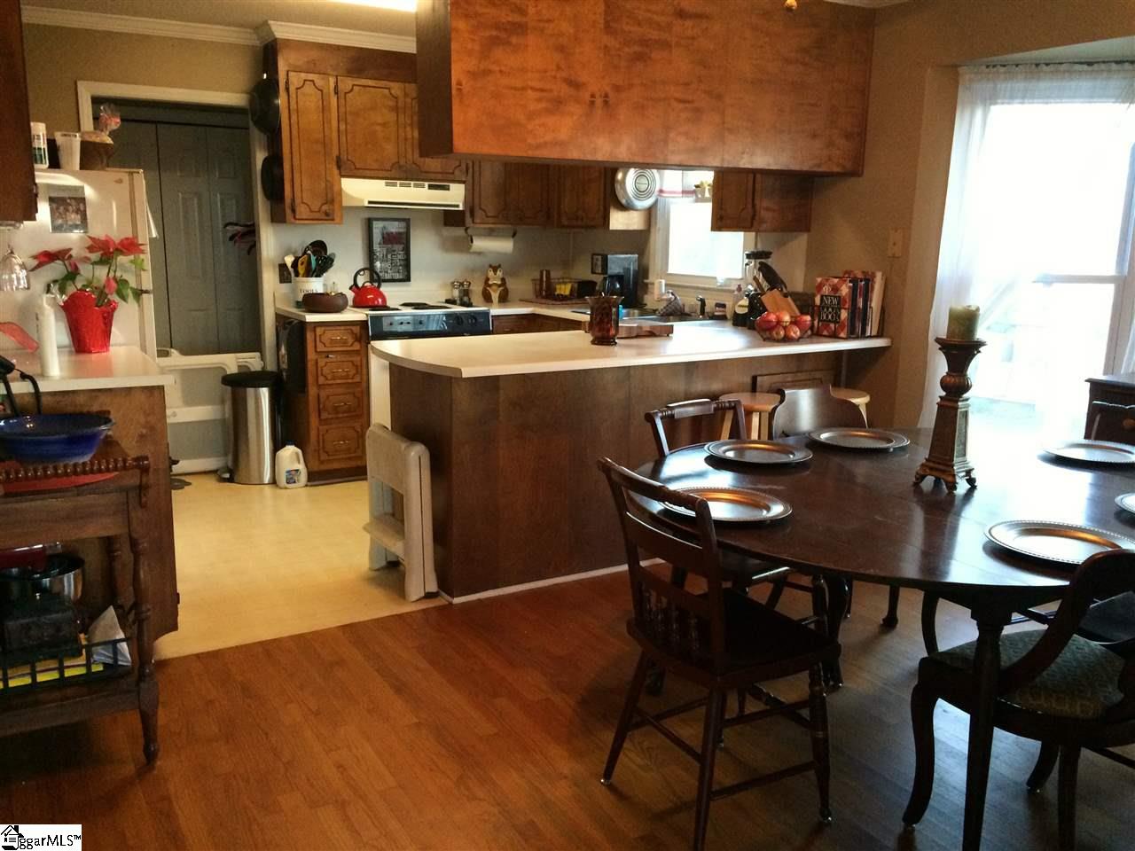 898 Roper Road Mountville, SC 29370 - Photo 22 of 32 Gallery Image 22