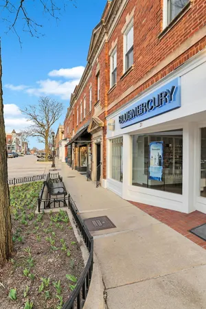 $2,800 | 19 East 1st Street, Unit C, Hinsdale, IL 60521