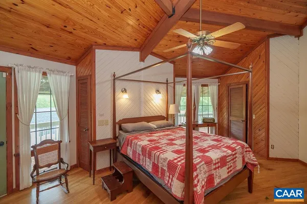 a room with a bench