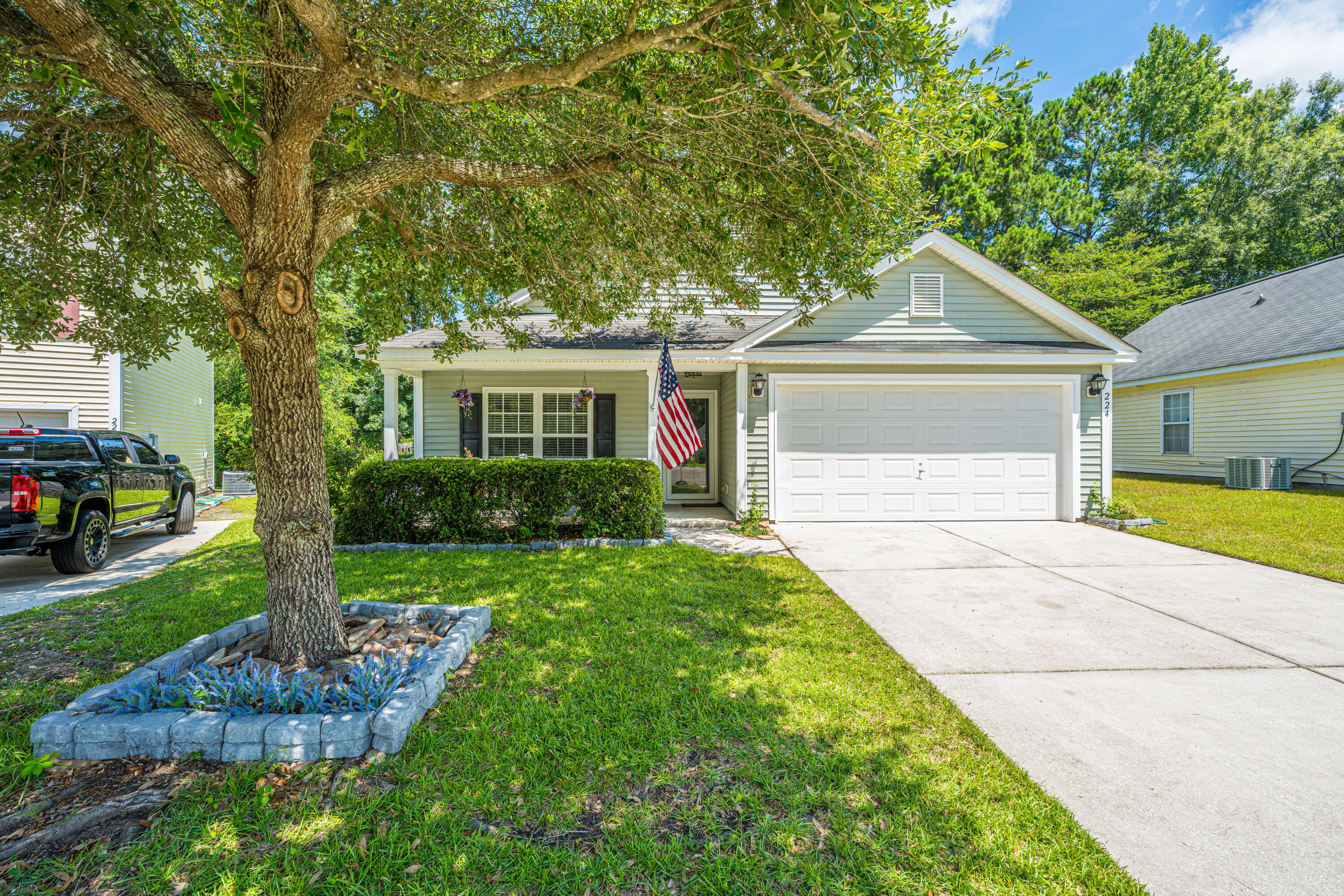 224 Myrtle Way Summerville, SC 29483 - Photo 1 of 43