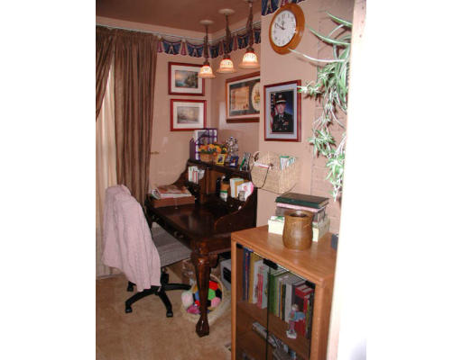 14 Brookline Street Townsend, MA 01469 - Photo 11 of 30 Gallery Image 11
