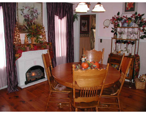 14 Brookline Street Townsend, MA 01469 - Photo 10 of 30 Gallery Image 10