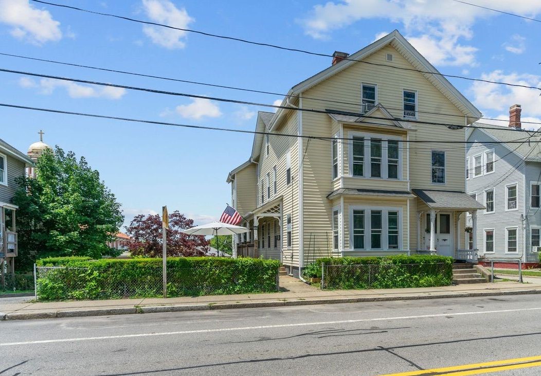 169 Park Avenue Woonsocket, RI 02895 - Photo 1 of 50