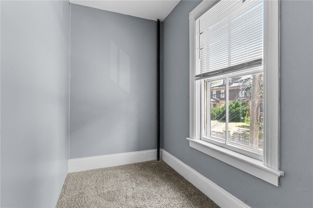 169 Park Avenue Woonsocket, RI 02895 - Photo 18 of 50