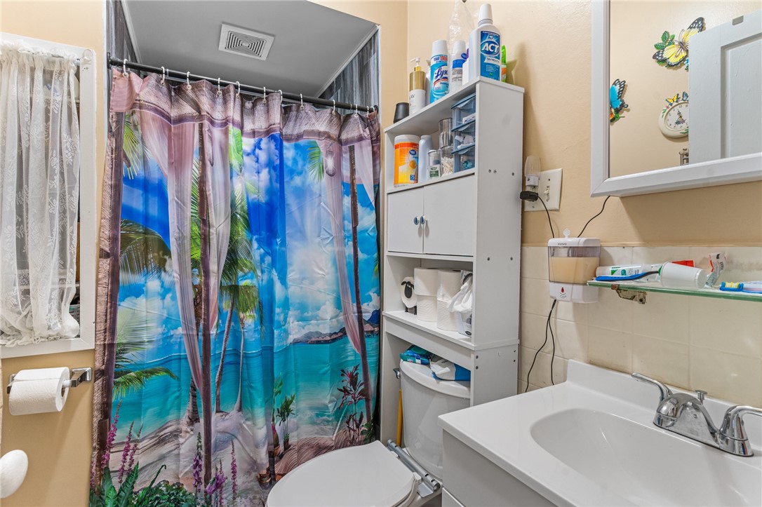 169 Park Avenue Woonsocket, RI 02895 - Photo 39 of 50