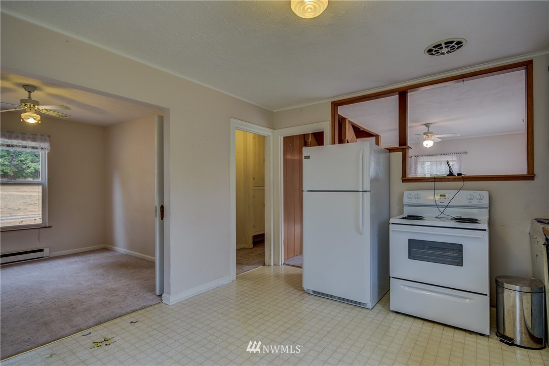 3066 Taylor Road Oak Harbor, WA 98277 - Photo 12 of 24 Gallery Image 12