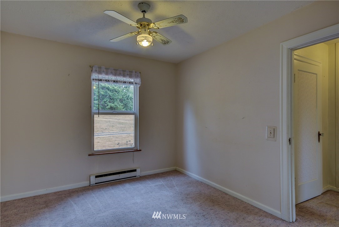 3066 Taylor Road Oak Harbor, WA 98277 - Photo 13 of 24 Gallery Image 13
