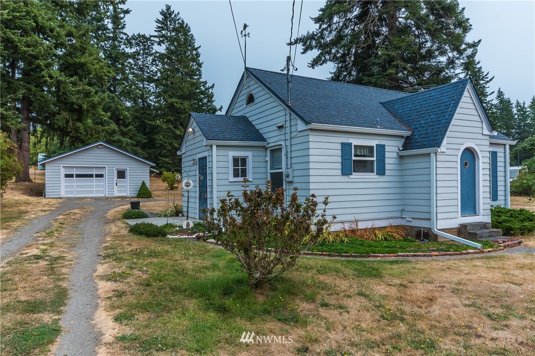 3066 Taylor Road Oak Harbor, WA 98277 - Photo 3 of 24 Gallery Image 3
