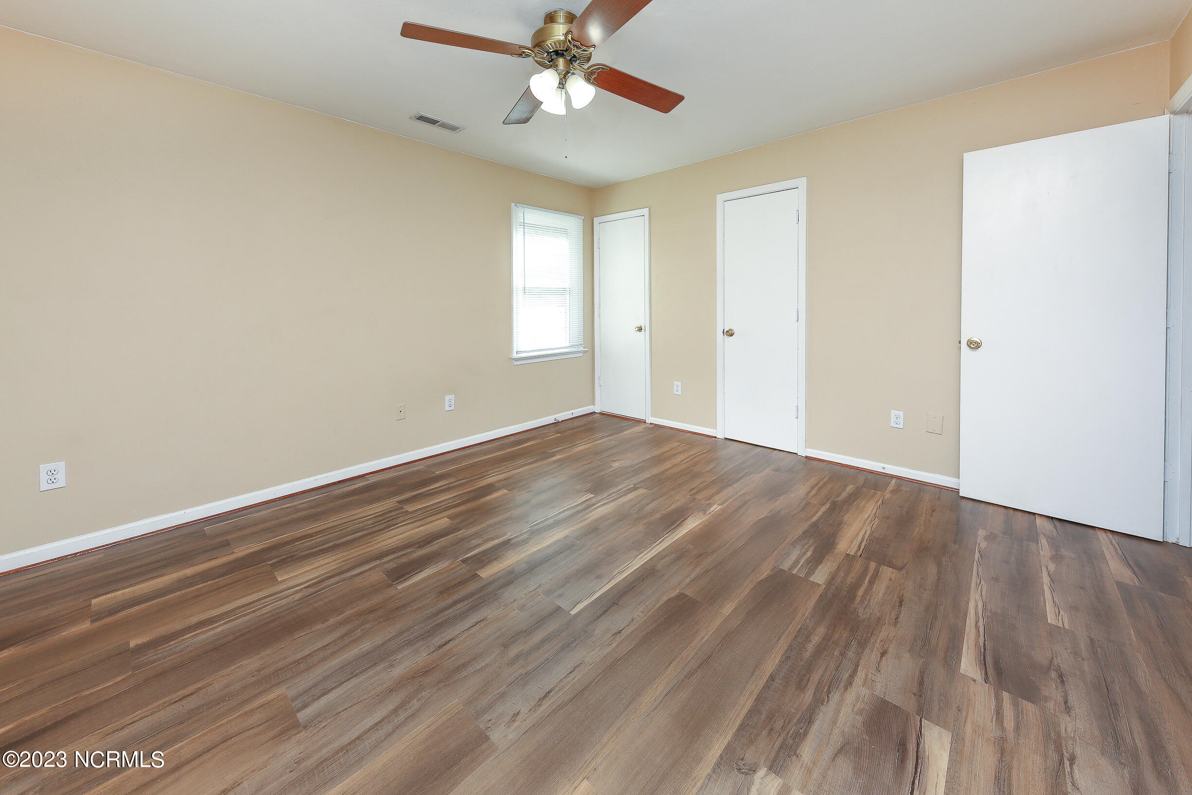 437 South End Road Knotts Island, NC 27950 - Photo 18 of 50 4G8A0607