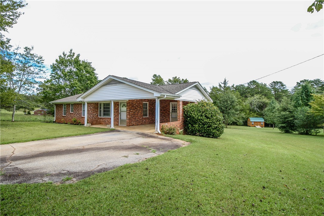 641 Barnes Road Seneca, SC 29672 - Photo 32 of 35 Gallery Image 32