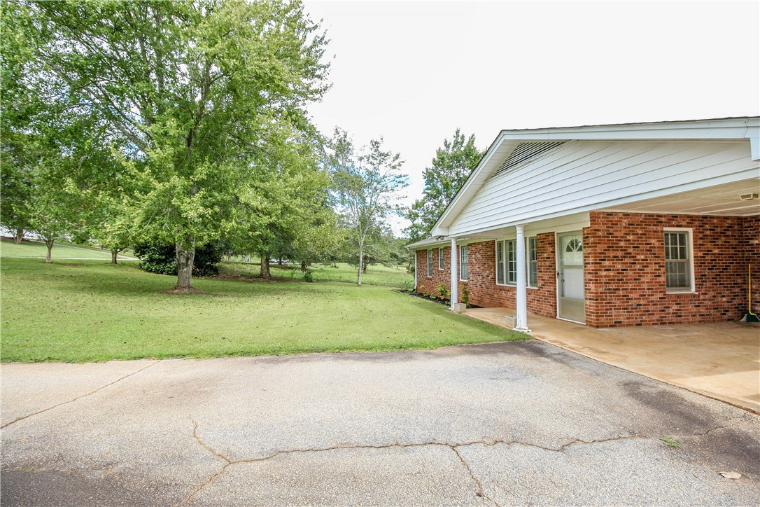 641 Barnes Road Seneca, SC 29672 - Photo 33 of 35 Gallery Image 33