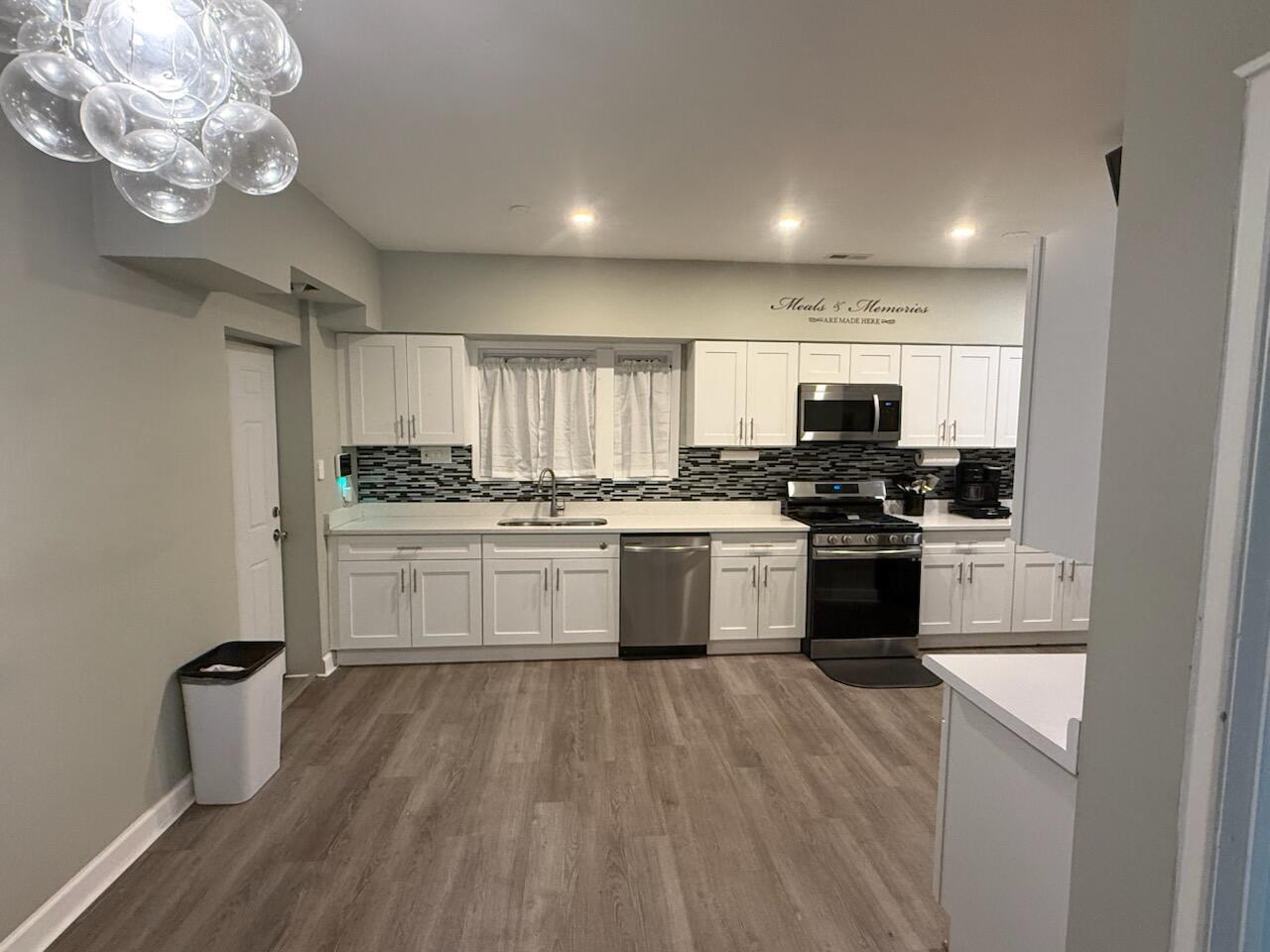 140 Morningside Avenue Gary, IN 46408 - Photo 15 of 48 1280x960