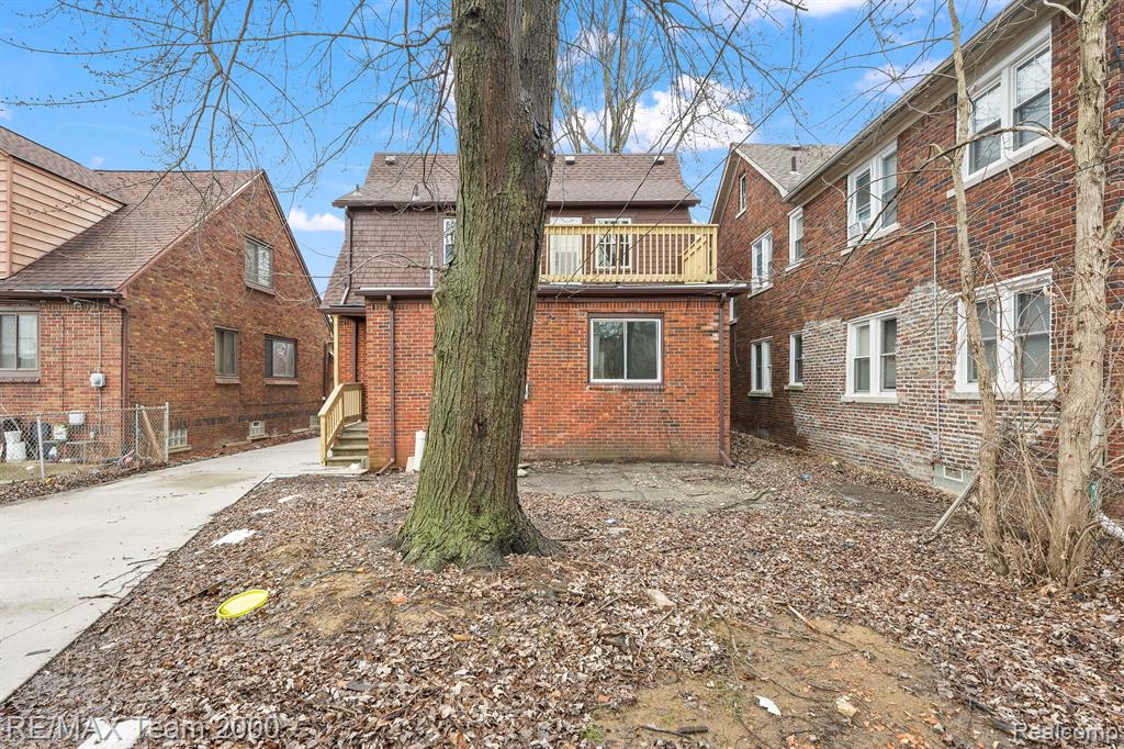 6129 Yorkshire Road Detroit, MI 48224 - Photo 6 of 34