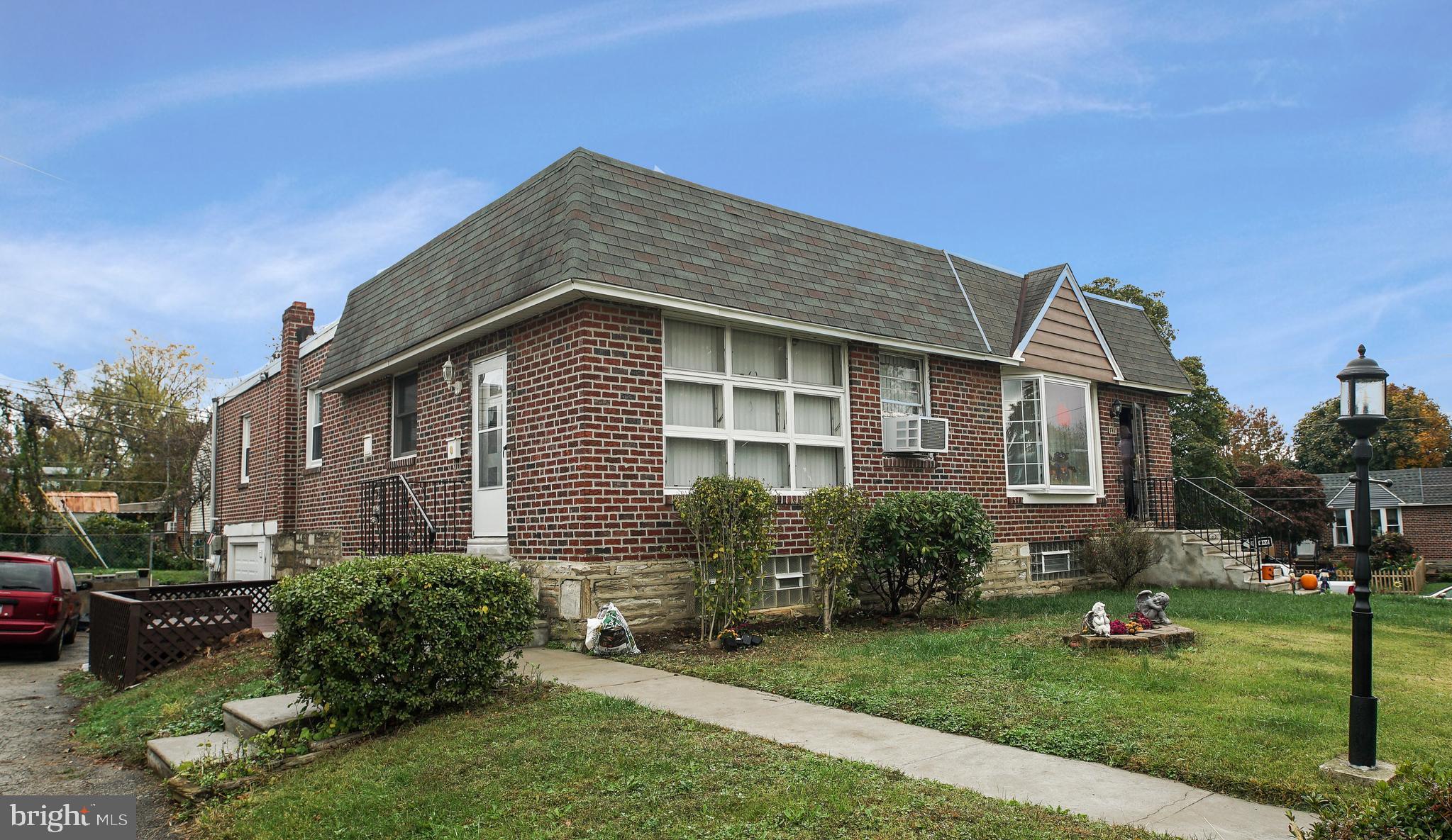 739 Colebrook Road Philadelphia, PA 19115 - Photo 1 of 23 Gallery Image 1