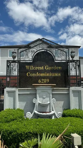 front view of house with a yard