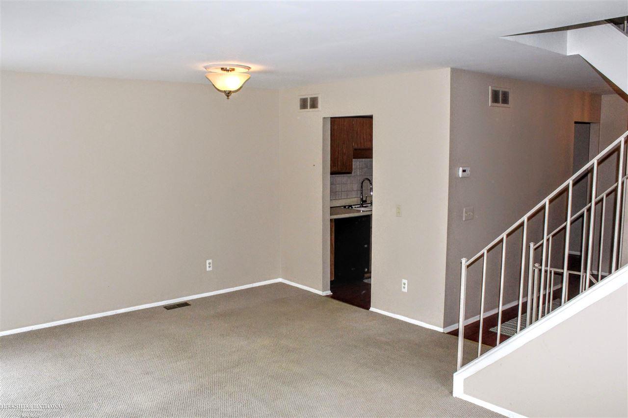 625 Byron Court Rochester Hills, MI 48307 - Photo 16 of 34