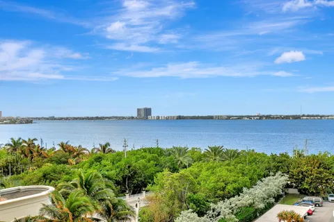 a view of a lake from a yard
