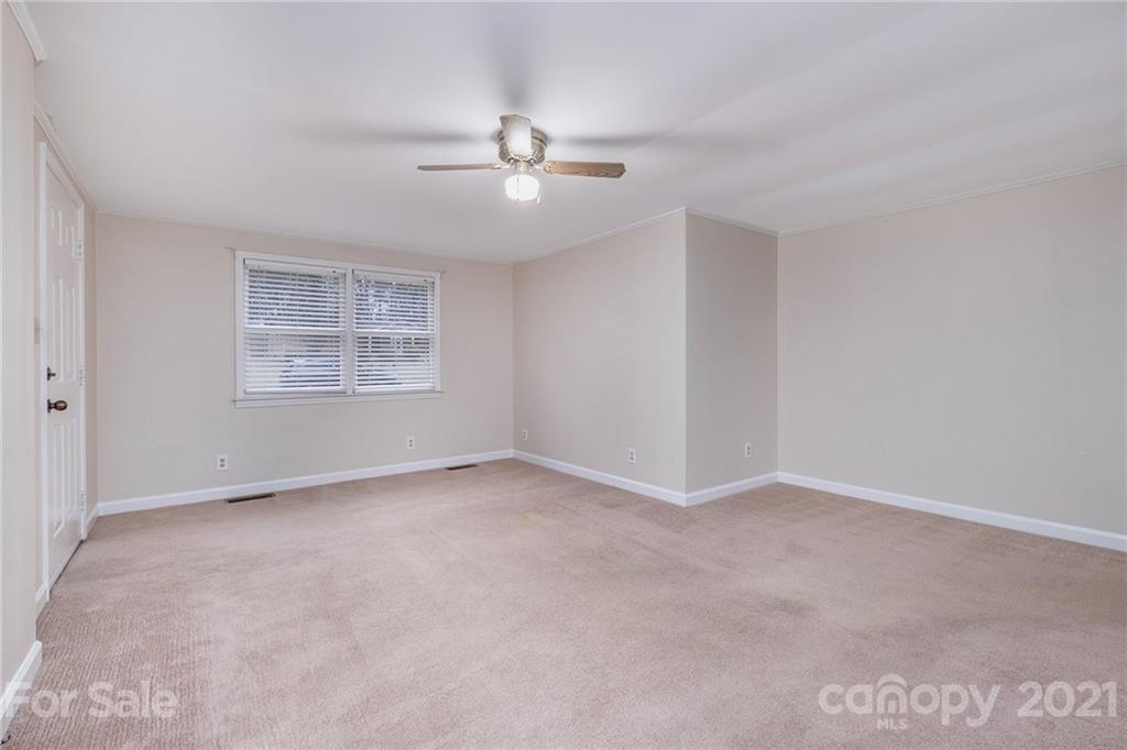 112 Cletus Brawley Road Huntersville, NC 28078 - Photo 5 of 23 Gallery Image 5