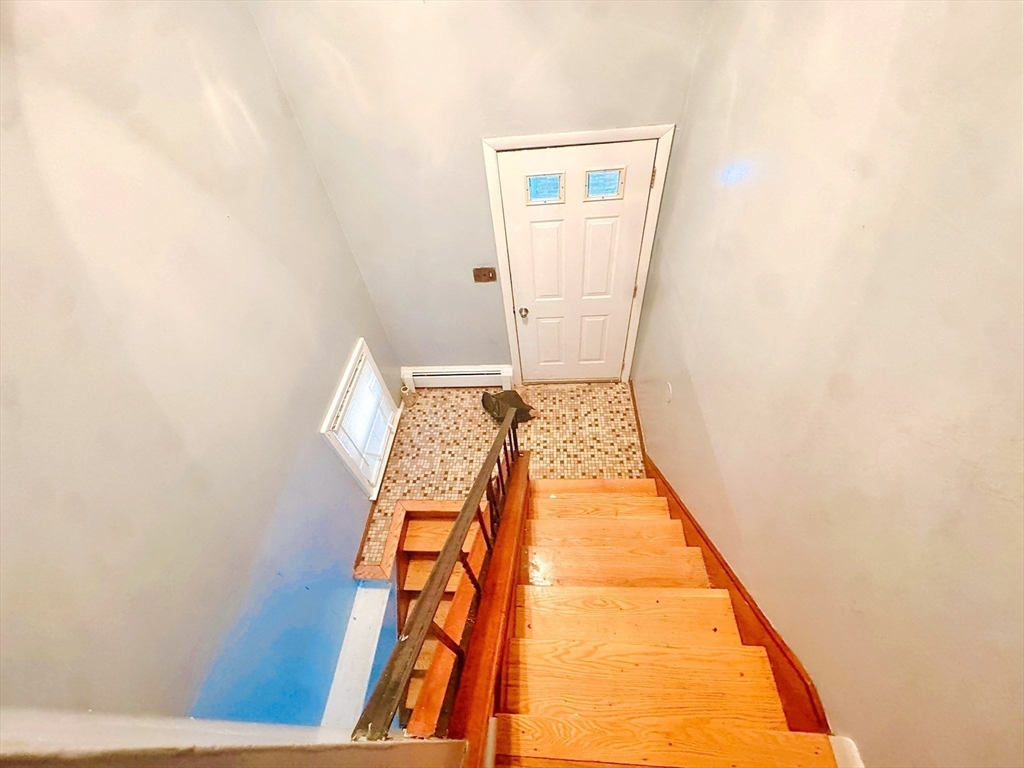 6 A Maynard Street, Unit A Boston, MA 02131 - Photo 1 of 12 a view of small space