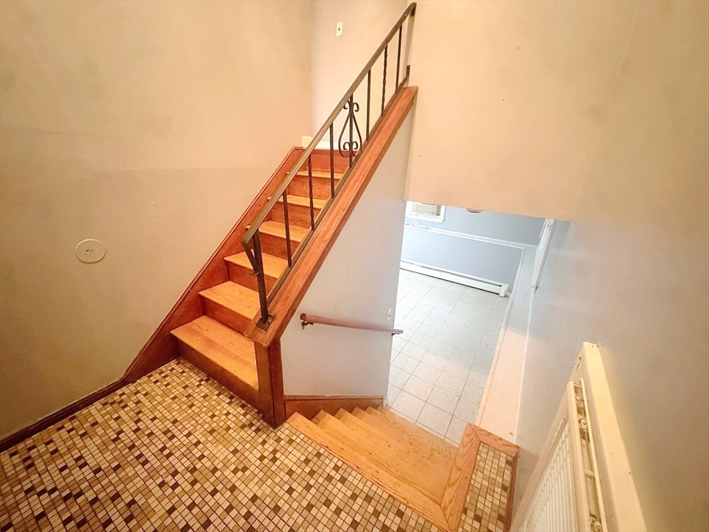 6 A Maynard Street, Unit A Boston, MA 02131 - Photo 7 of 12 a view of entryway