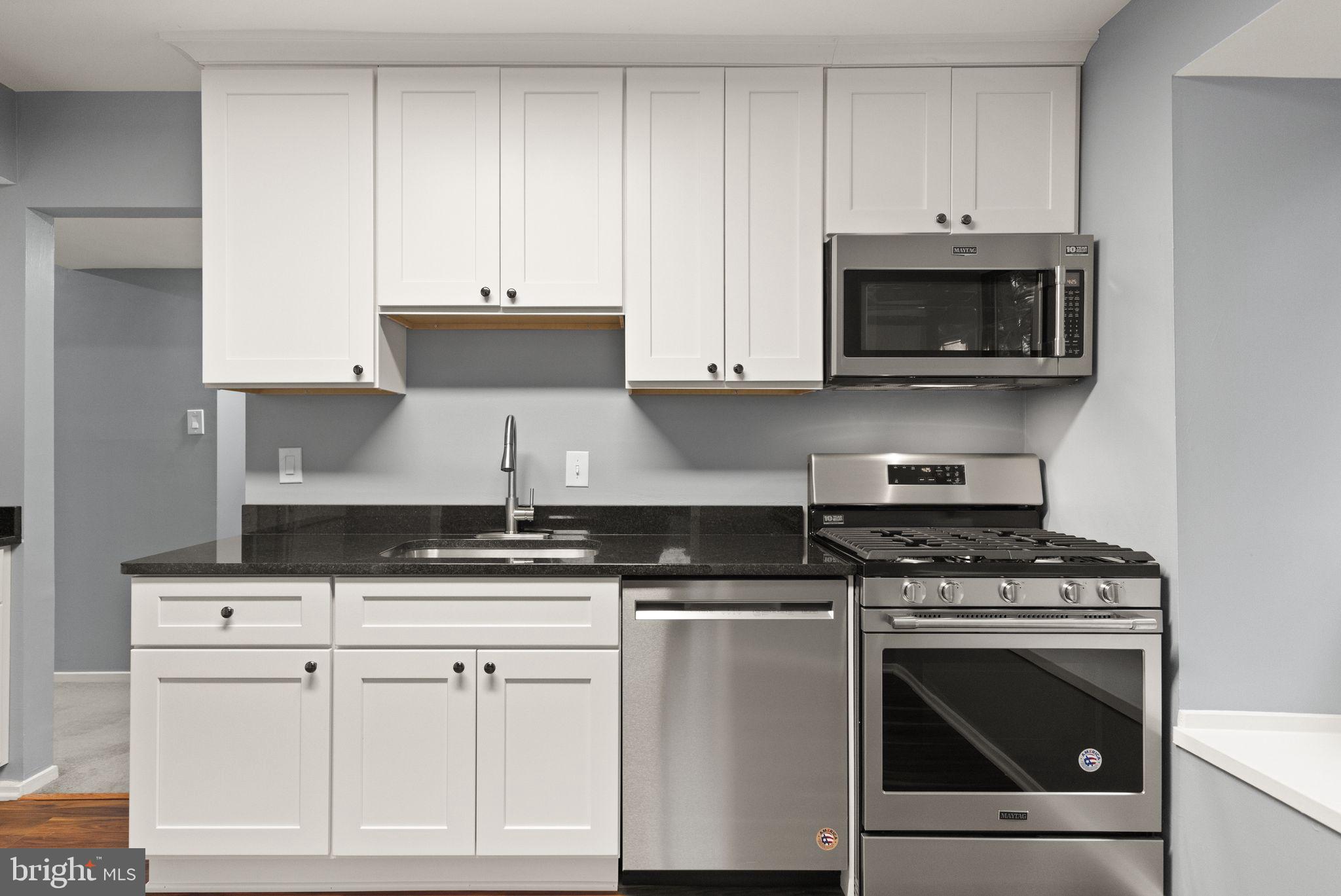 1639 Parkcrest Circle, Unit 200 Reston, VA 20190 - Photo 18 of 44