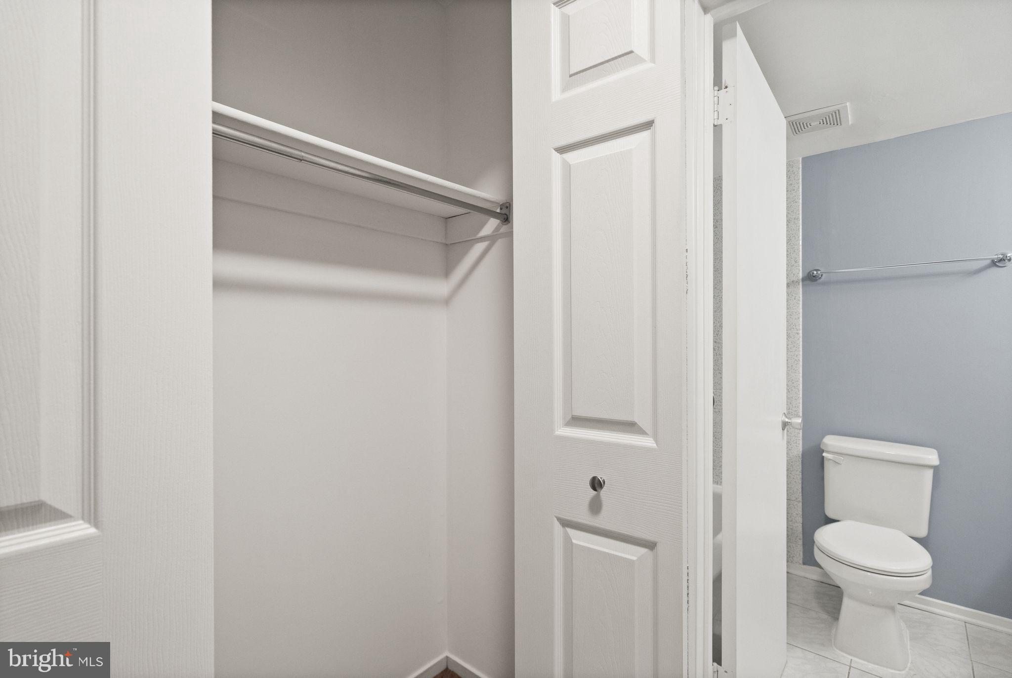 1639 Parkcrest Circle, Unit 200 Reston, VA 20190 - Photo 25 of 44