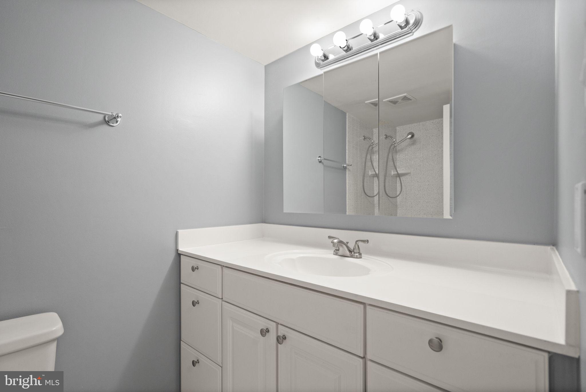 1639 Parkcrest Circle, Unit 200 Reston, VA 20190 - Photo 26 of 44