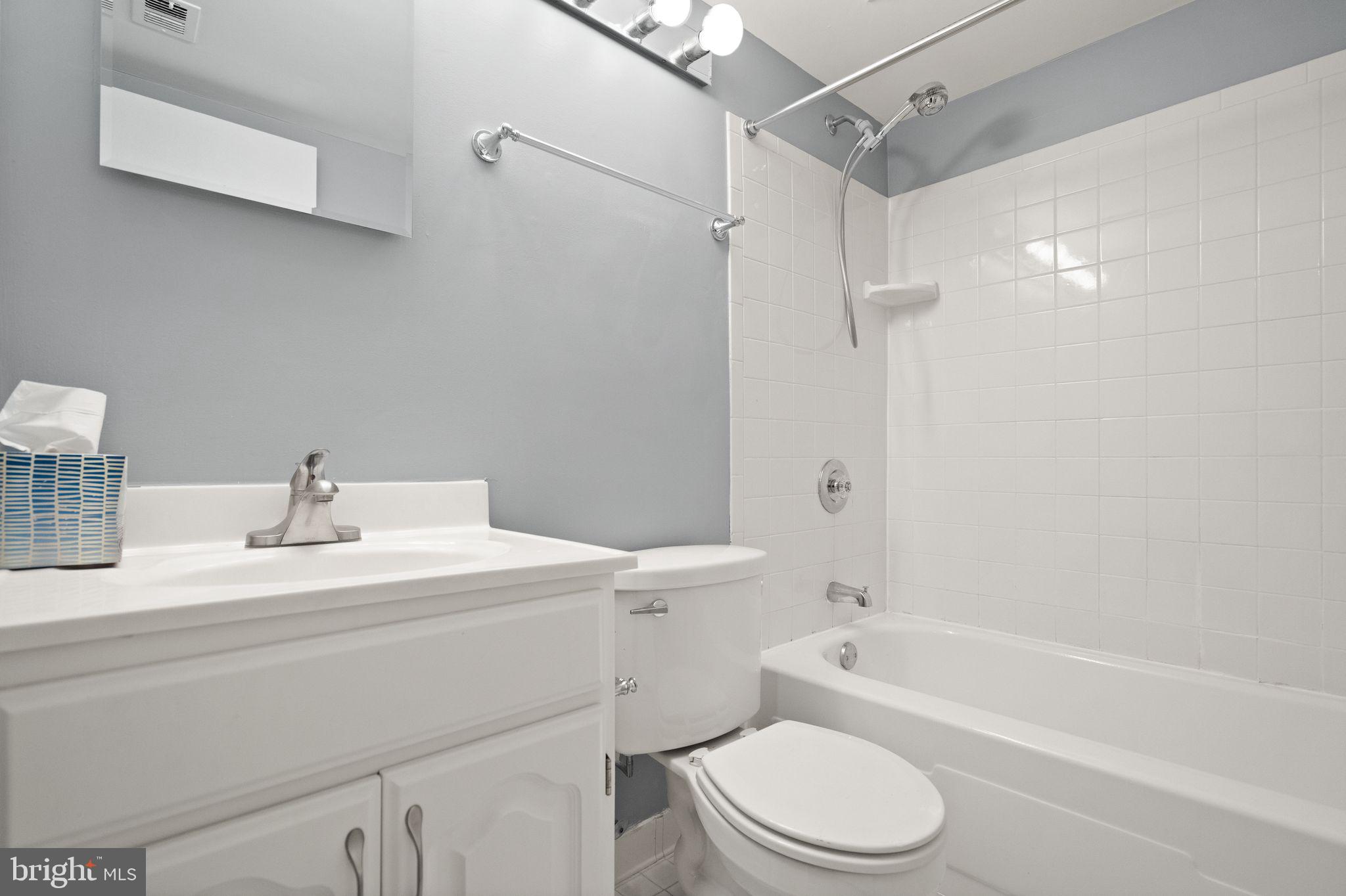 1639 Parkcrest Circle, Unit 200 Reston, VA 20190 - Photo 29 of 44