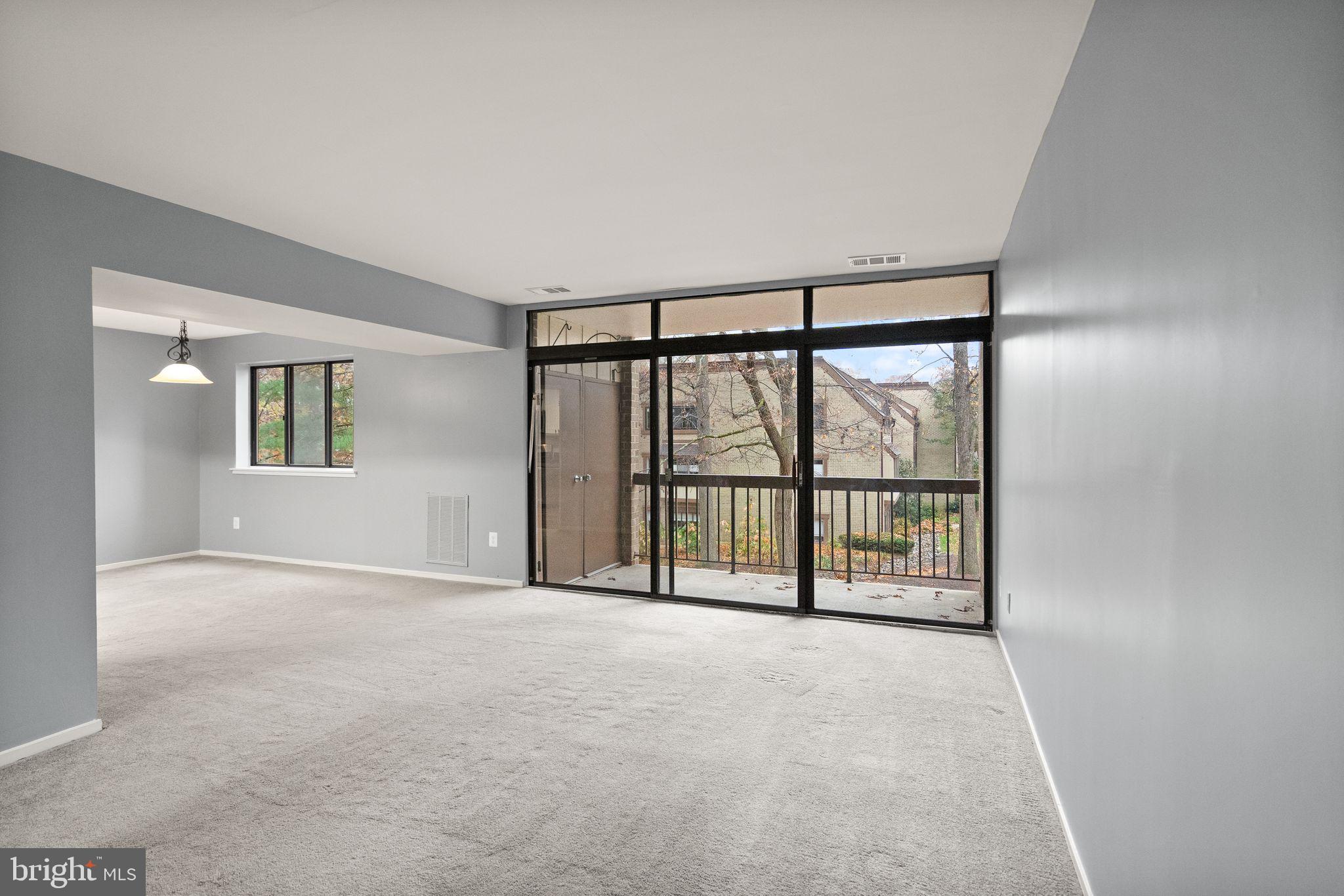 1639 Parkcrest Circle, Unit 200 Reston, VA 20190 - Photo 7 of 44