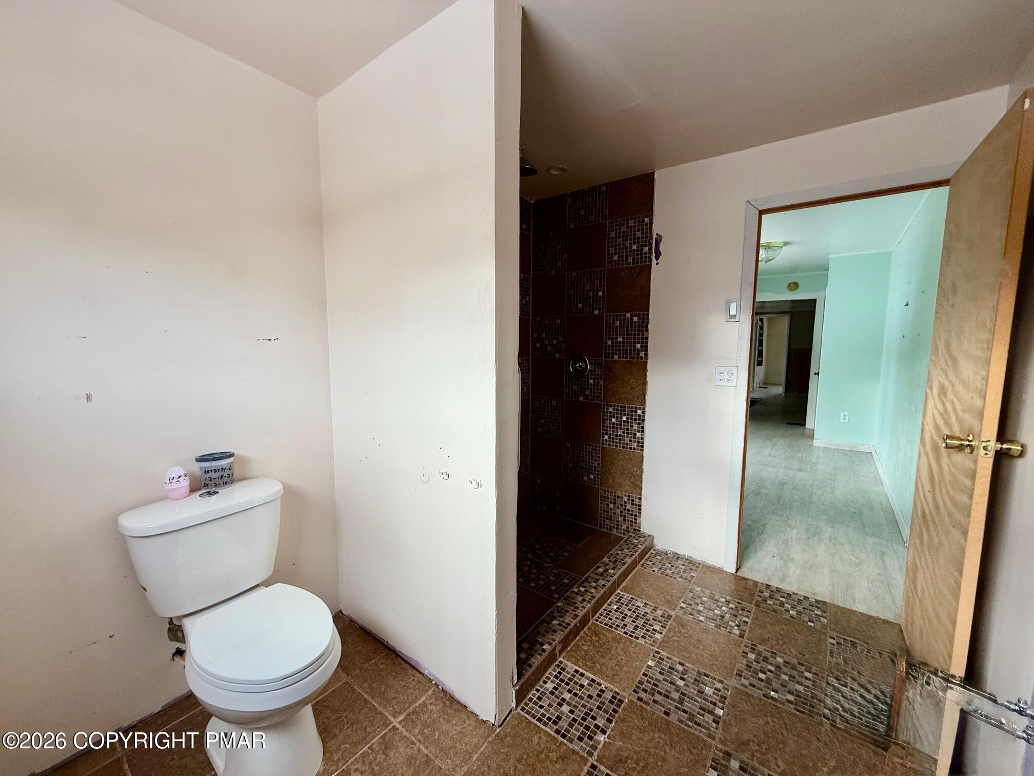 197 Highway 715 Brodheadsville, PA 18322 - Photo 12 of 20 IMG_2616