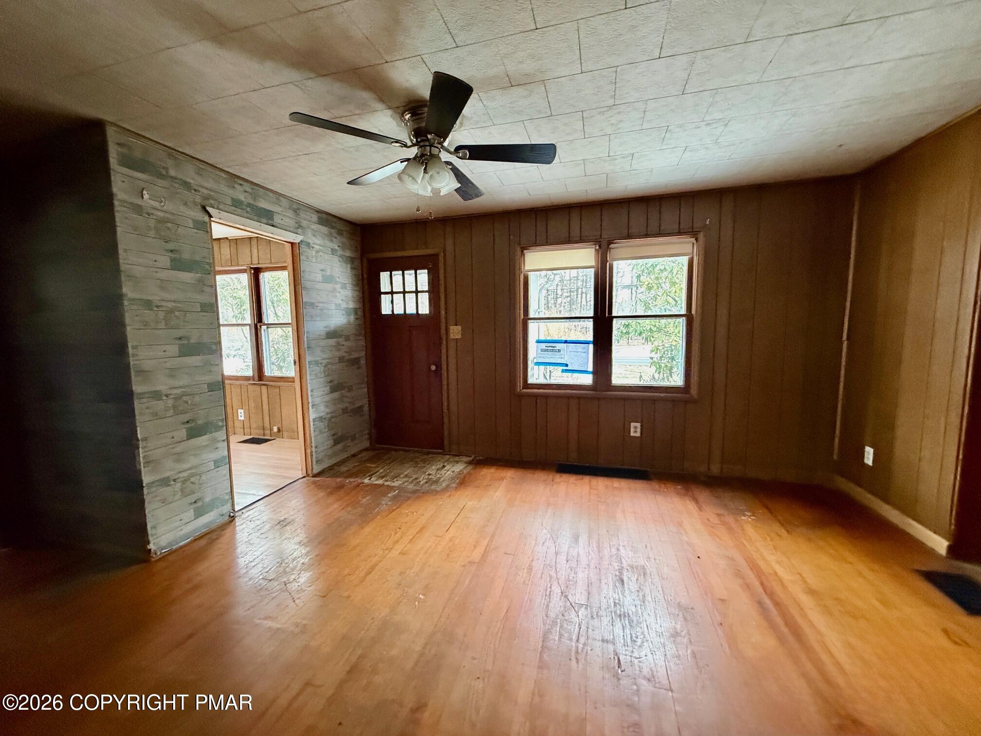 197 Highway 715 Brodheadsville, PA 18322 - Photo 16 of 20 IMG_2628