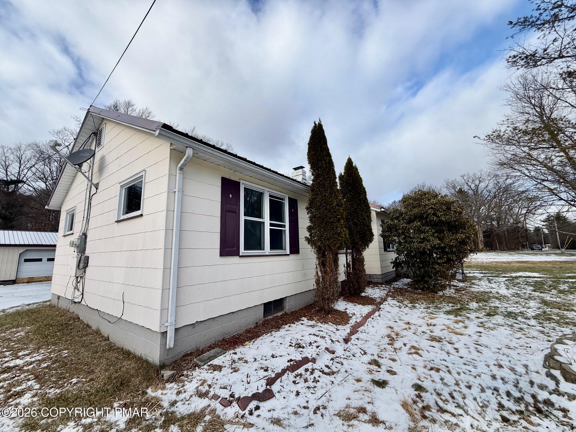 197 Highway 715 Brodheadsville, PA 18322 - Photo 2 of 20 IMG_2589